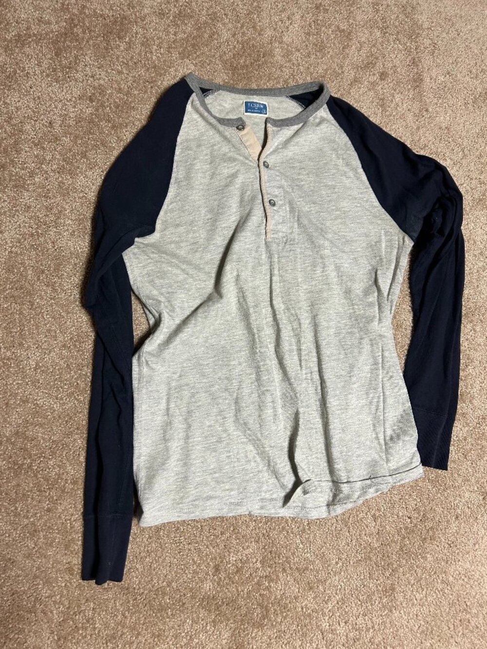 J Crew baseball style henley long sleet shirt small